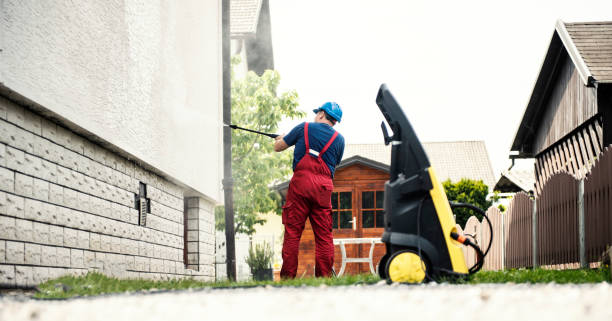 Best Animal Enclosure Cleaning  in Erie, IL